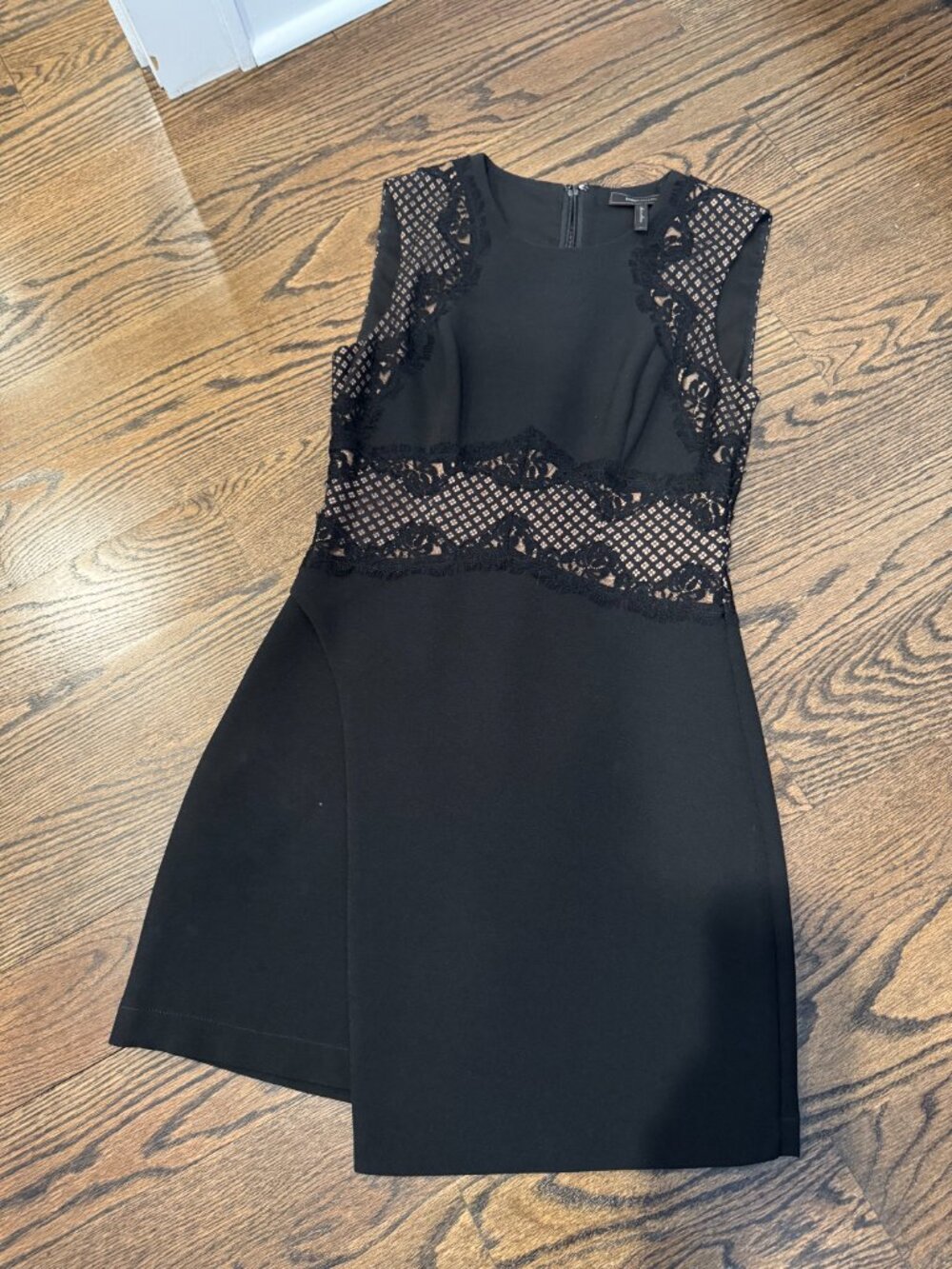 BLACK BCBG DRESS - Picture 3 of 4